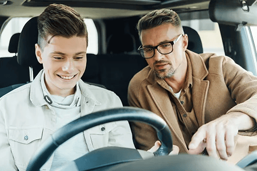 Choosing the Right Driving Instructor in Oldham
