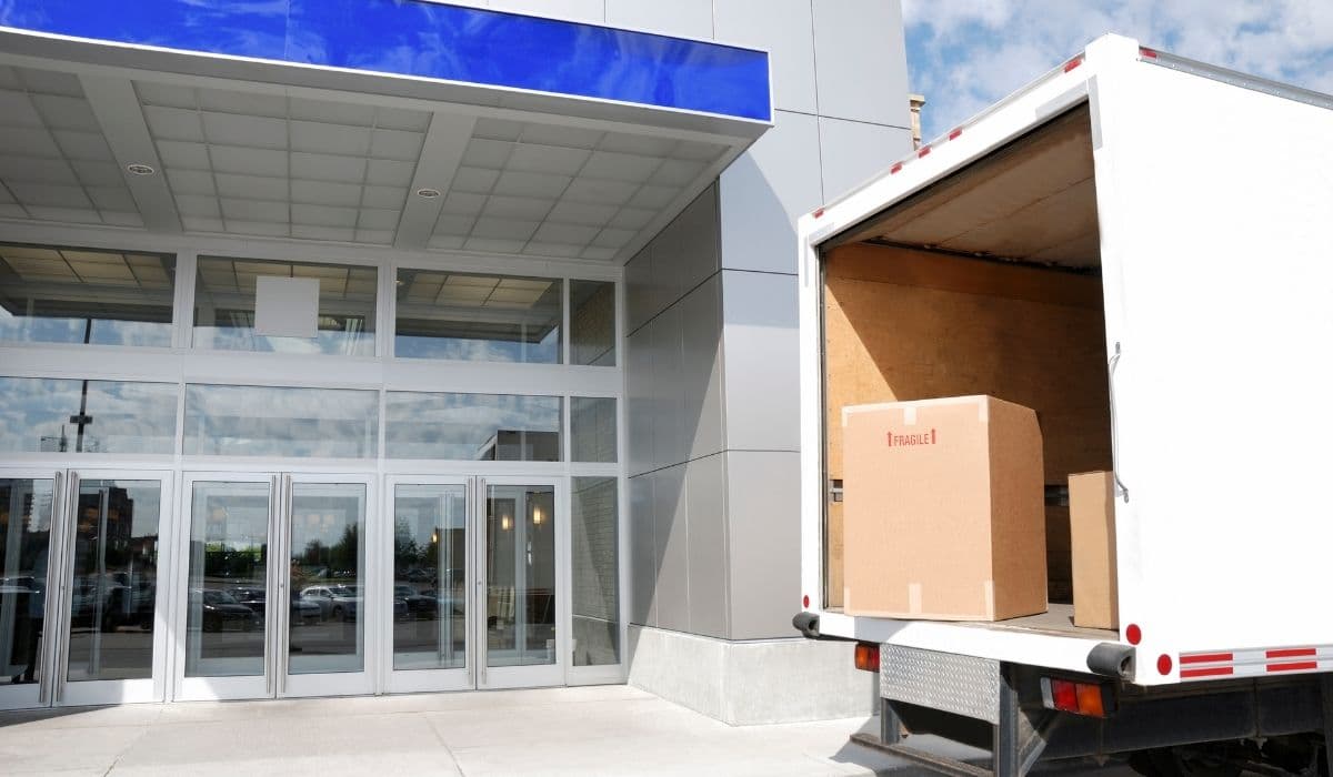 Trusted Moving Services London for Easy and Safe Moves