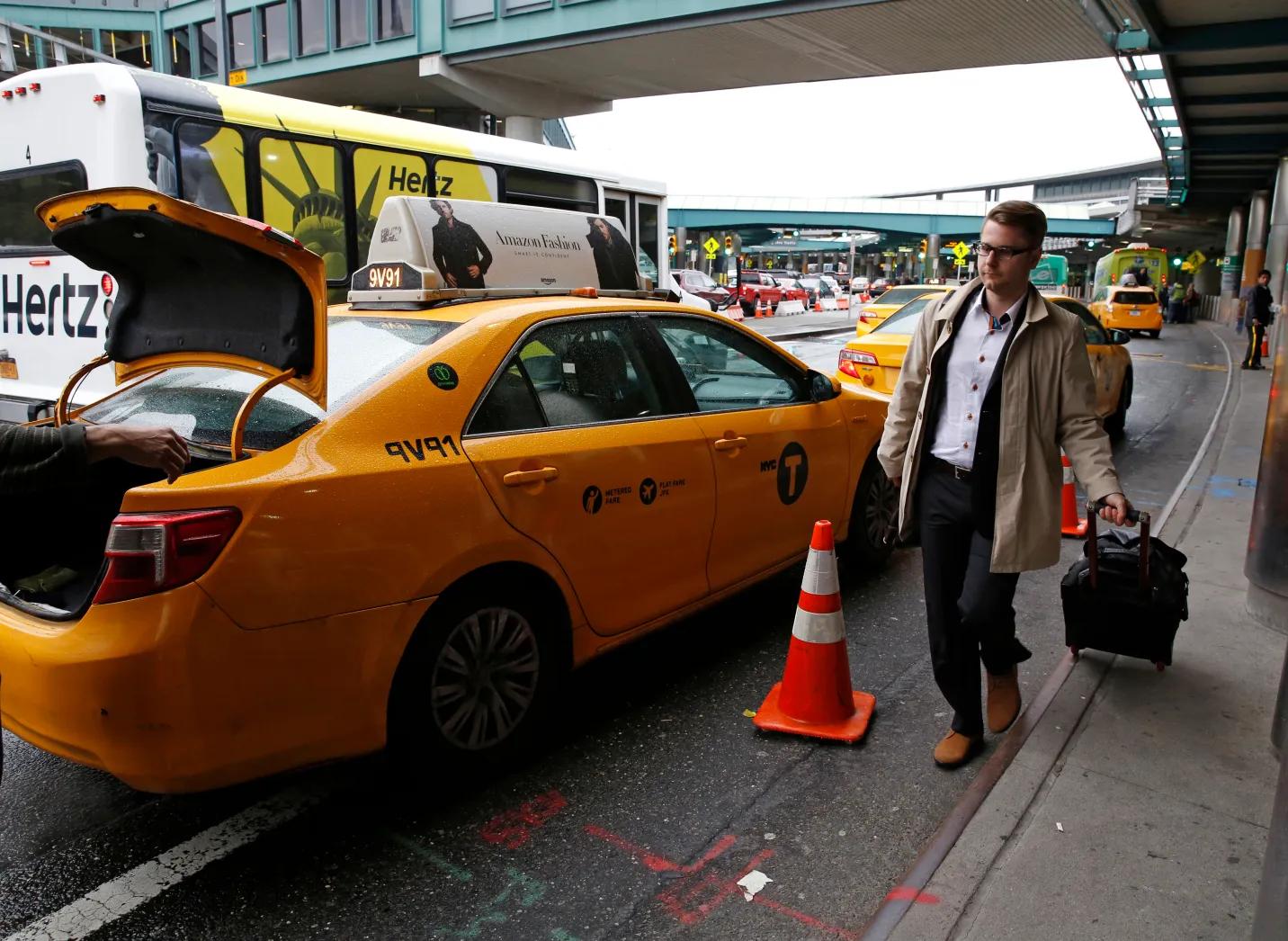 Starting Your Airport Journey with Calm and Confidence